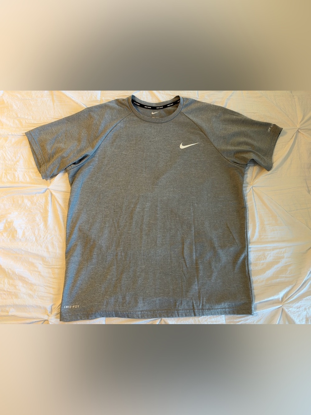 Nike Swim Dri-FIT Men's Gray Crew Neck Short Sleeve T-Shirt Size L